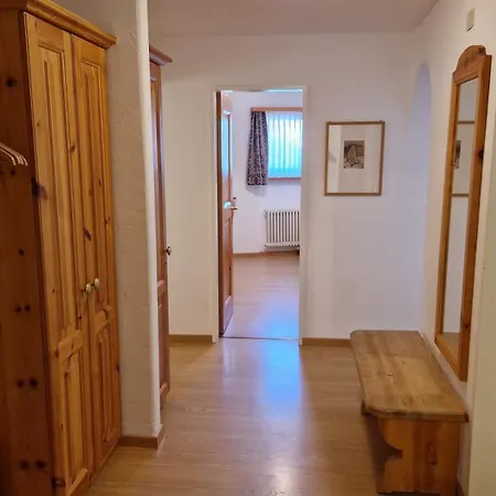 Chesa Bellaval, Haus La Vuolp 3 1 2-zimmerwohnung